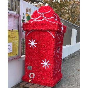 Mairie Saint-Savournin boite aux lettres père Noël