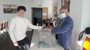 Mairie de Saint-Savournin ils ont 18 ans et votent pour la première fois le 10 et 24 avril 2022