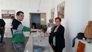 Mairie de Saint-Savournin ils ont 18 ans et votent pour la première fois le 10 et 24 avril 2022