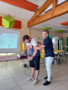 Mairie Saint-Savournin Formation premier secours exercices Gregory Raffini Pierre Duvanel agents scolaires et municipaux août 2022